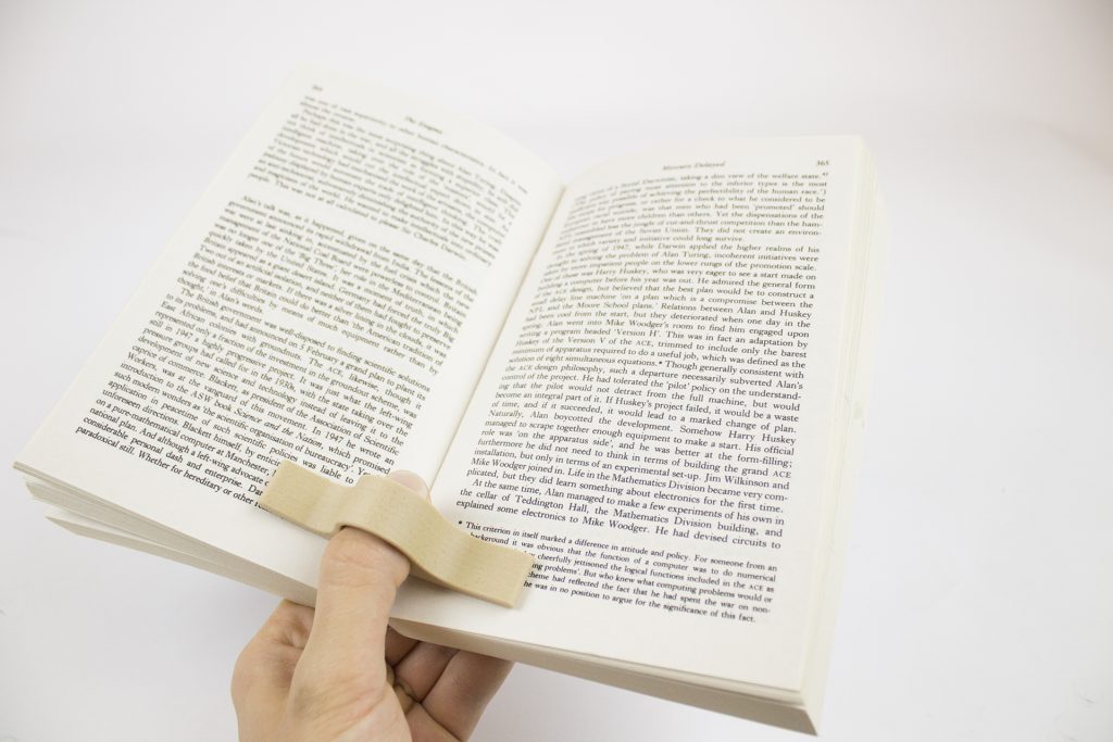 bookholder_woodfill